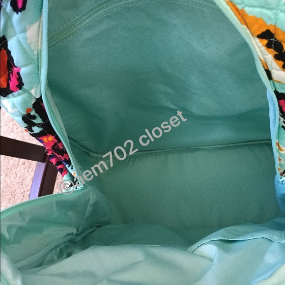 NWT VERA BRADLEY LARGE ESSENTIAL BACKPACK - Picture 5 of 5